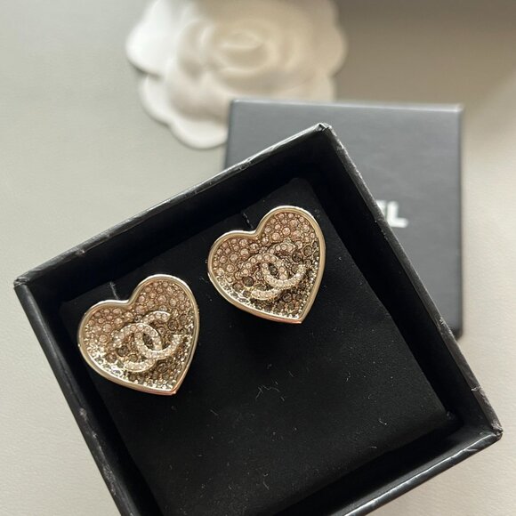 Chanel diamond heart-shaped earrings - Picture 2 of 7